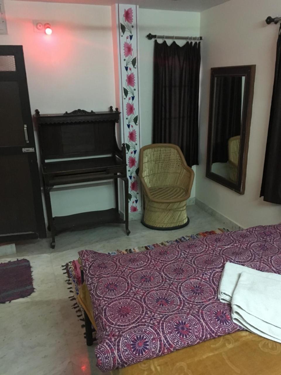 Black Pepper Home Stay Ουνταϊπούρ Εξωτερικό φωτογραφία